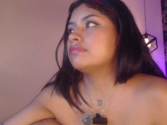 ChantalPetit online show from August 8, 10:43 pm