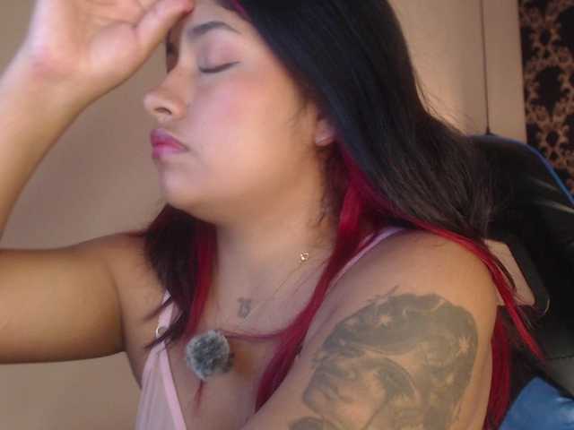 ChantalPetit online show from August 11, 1:24 pm