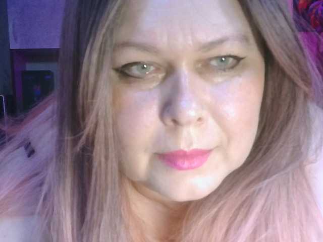 CharleeKendall online show from August 2, 11:39 am