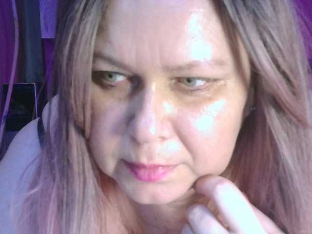 CharleeKendall online show from August 4, 10:07 pm