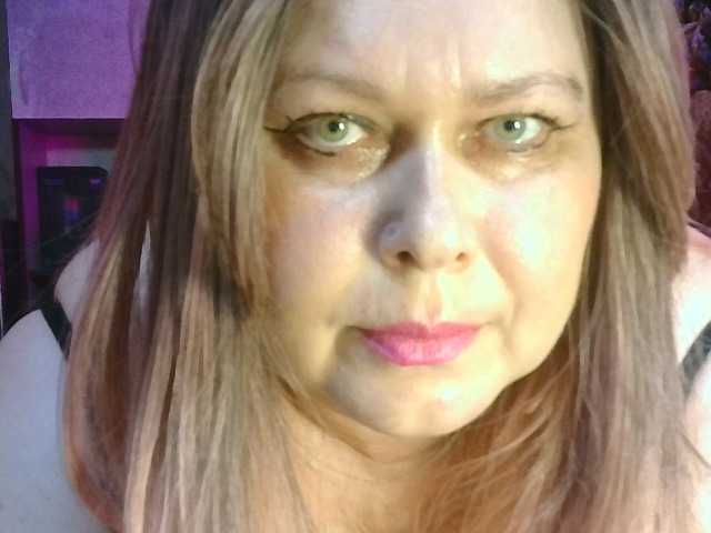 CharleeKendall online show from August 6, 8:30 pm