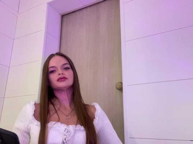 CharlotteMiu online show from September 3, 3:48 pm