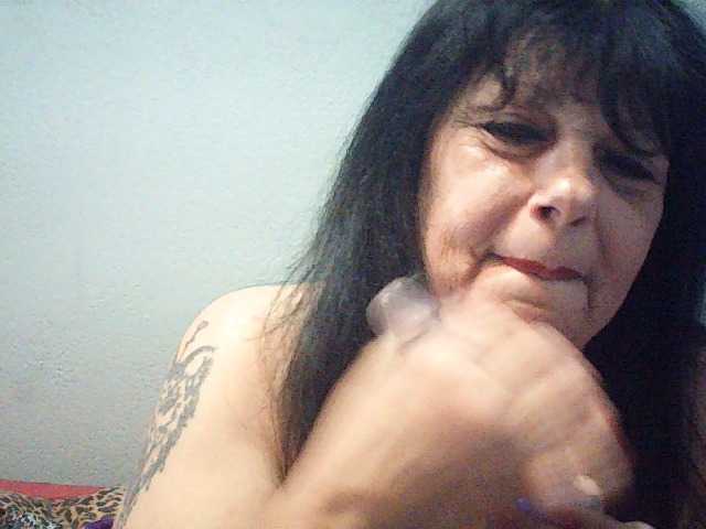 Charms online show from August 7, 2:06 pm