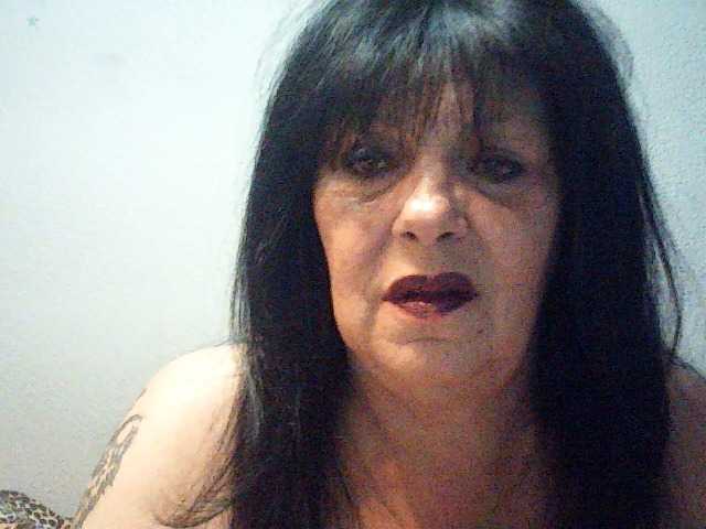 Charms online show from August 11, 1:13 pm