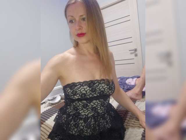 Chelsi16 online show from August 8, 9:15 pm