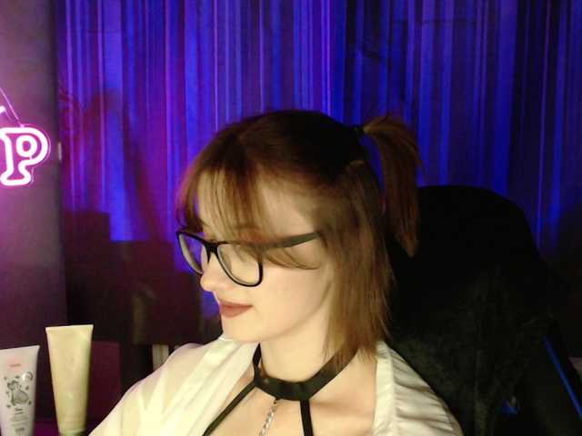 Cherry-Luna online show from July 28, 6:58 pm