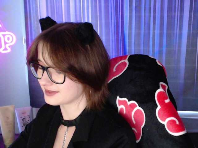Cherry-Luna online show from August 4, 5:54 pm