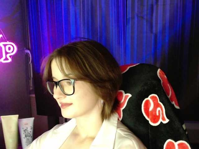 Cherry-Luna online show from August 6, 8:19 pm