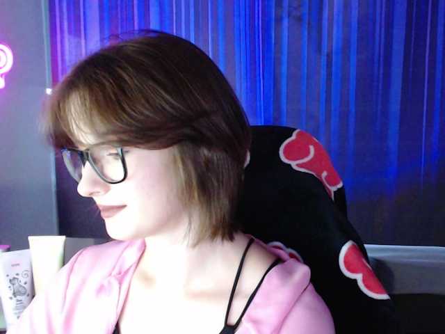 Cherry-Luna online show from August 11, 5:59 pm