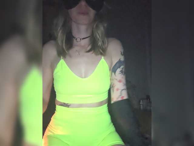 CherryAghora online show from February 23, 9:46 pm
