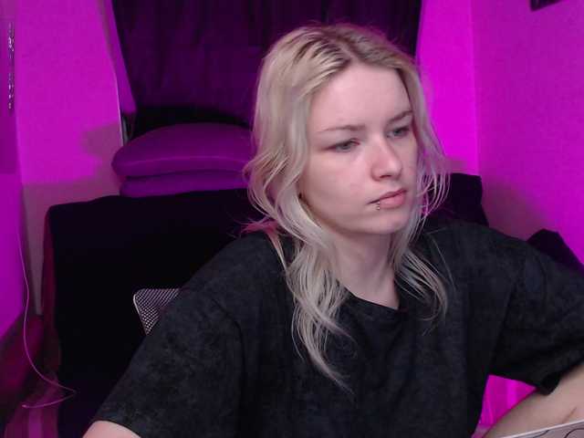 CherryNight666 online show from July 25, 11:31 pm