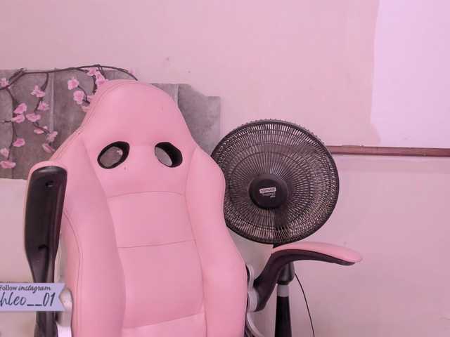 Chloe- online show from August 13, 1:03 pm