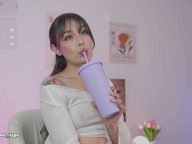 ChloeEvans online show from August 15, 7:56 am