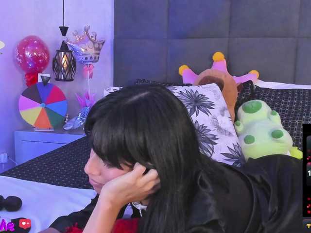 ChloeMontes online show from September 6, 12:05 am