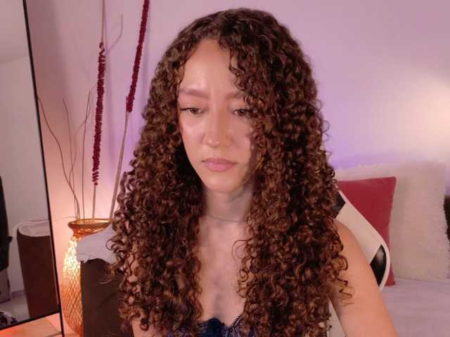 ChloeMoreti online show from July 29, 12:28 am