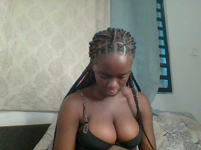 Chocolateaa online show from August 4, 2:25 pm