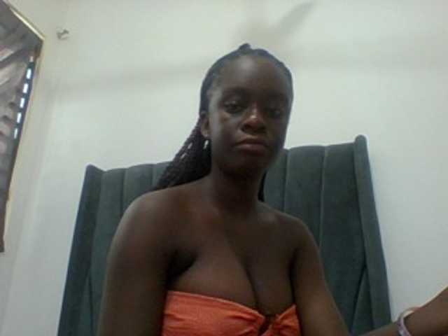 Chocolateaa online show from August 6, 12:15 pm