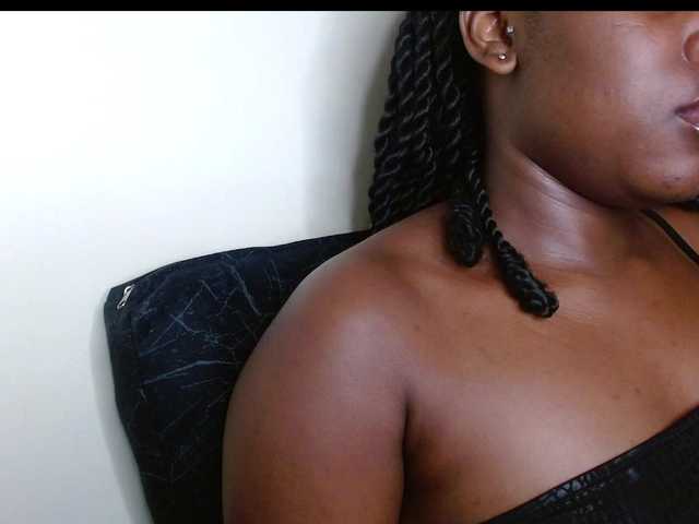 Chocolateebony1 online show from April 17, 12:50 am