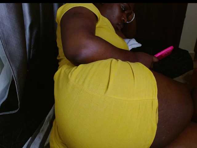 Chocolateebony1 online show from June 5, 5:56 am