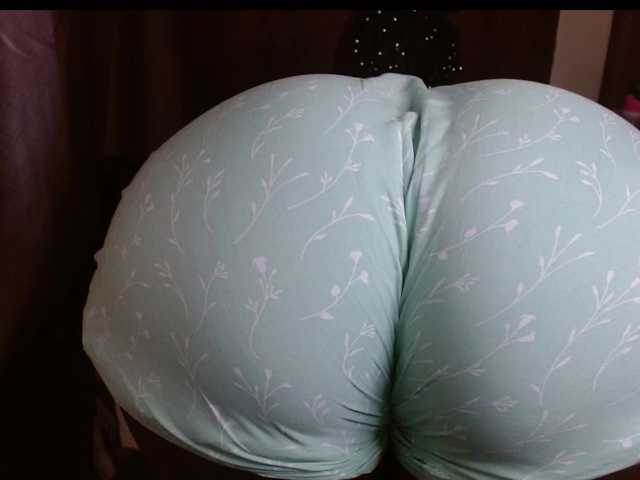 Chocolateebony1 online show from June 17, 8:41 pm