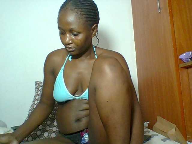 Chocolateskin4 online show from August 12, 2:25 am