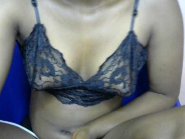 Chocoslut2233 online show from June 30, 3:57 pm