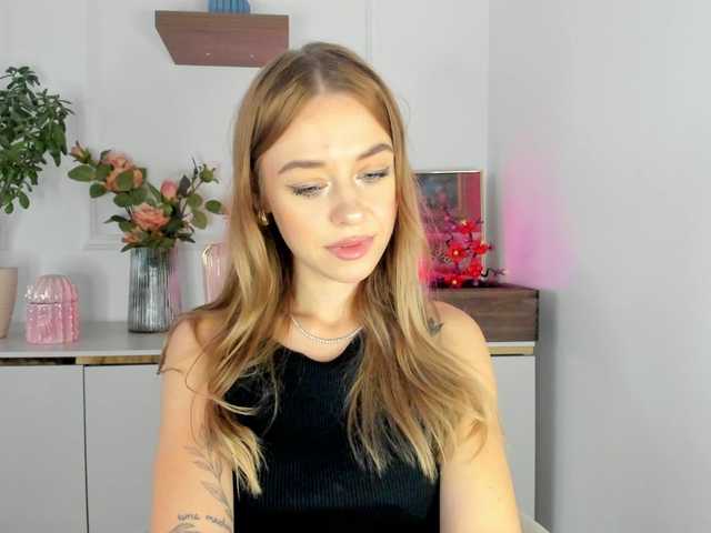 CindyGlam online show from July 31, 6:30 am
