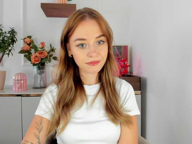 CindyGlam online show from August 5, 9:18 am