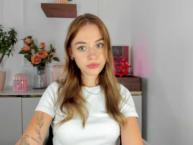 CindyGlam online show from August 5, 10:35 am