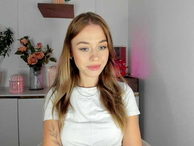 CindyGlam online show from August 6, 6:34 am