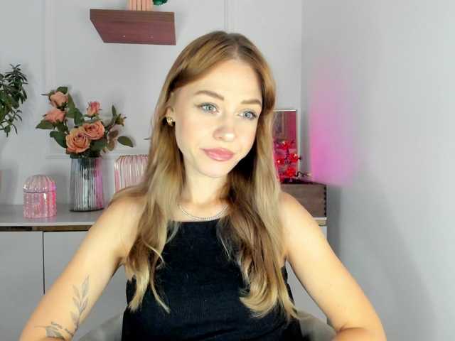 CindyGlam online show from August 7, 5:29 am