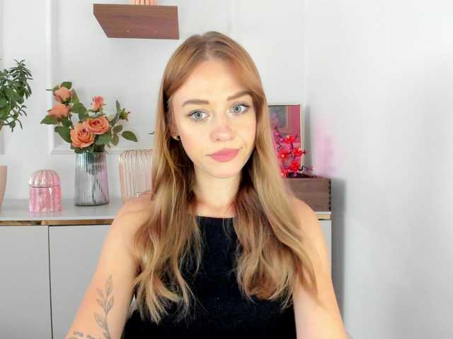 CindyGlam online show from August 7, 9:20 am