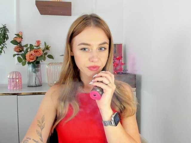 CindyGlam online show from August 11, 9:33 am