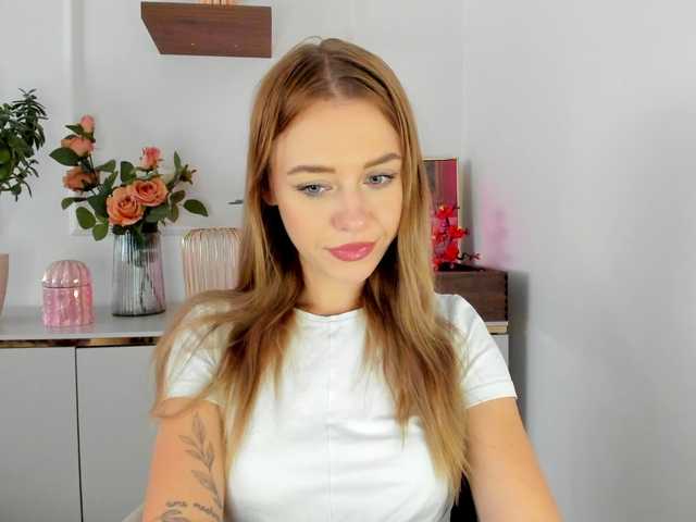 CindyGlam online show from August 12, 9:22 am