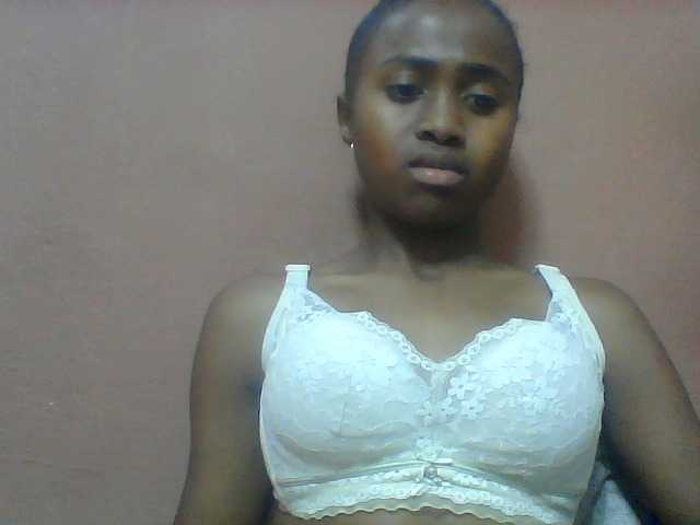 Clarah1 online show from August 13, 8:06 am