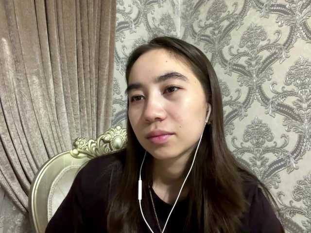 ClaudiaChouinard online show from August 8, 4:29 pm