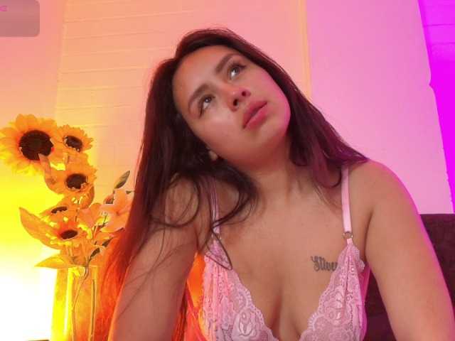 Cloecuttee online show from August 11, 5:37 pm