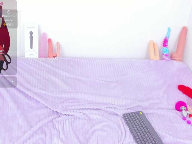CloeeLovee online show from August 11, 4:58 am