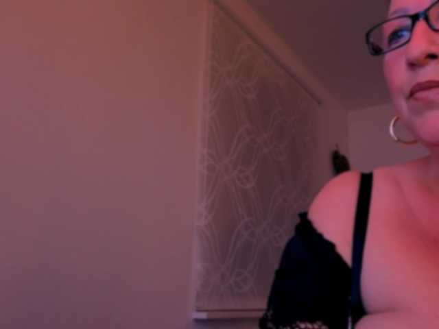 Connyat99 online show from May 24, 12:02 am