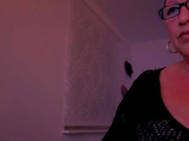Connyat99 online show from May 30, 10:22 pm