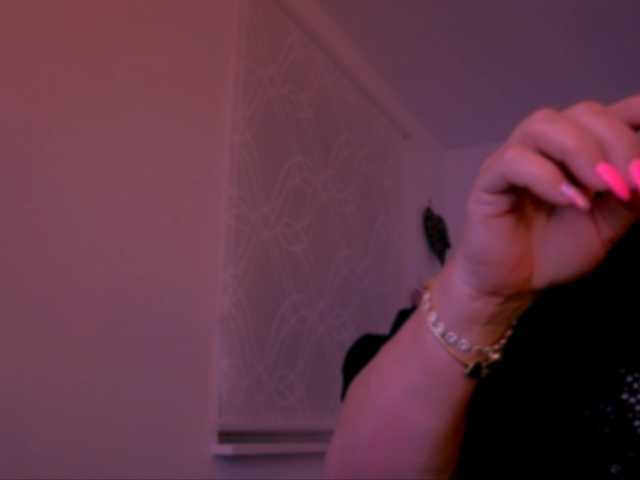 Connyat99 online show from May 30, 11:28 pm