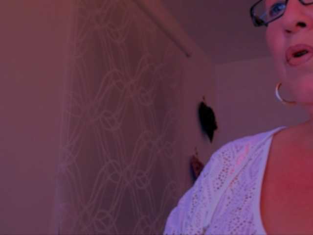 Connyat99 online show from June 3, 9:18 pm