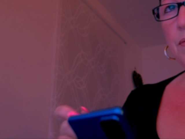 Connyat99 online show from June 6, 8:36 pm