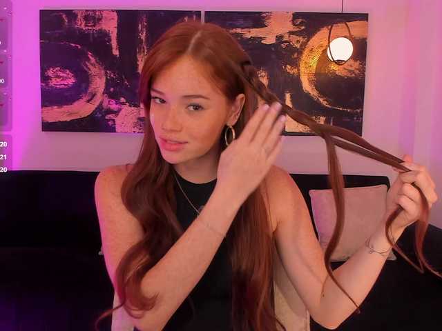 CorinneRusso online show from July 29, 4:25 pm