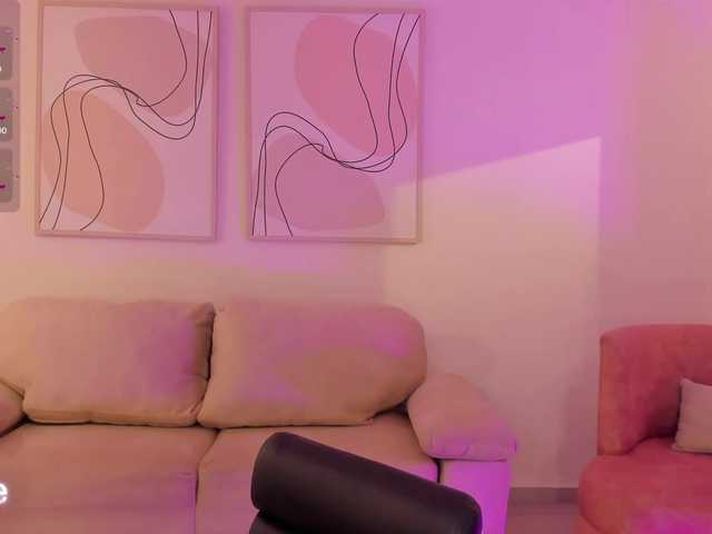 CorinneRusso online show from August 6, 8:08 pm