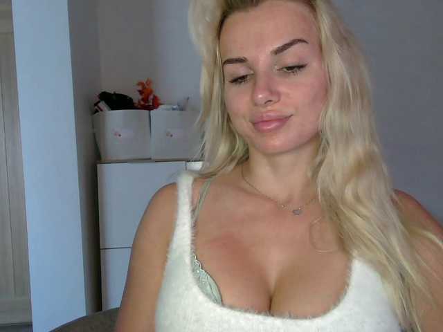 CorneliaSweet online show from September 5, 6:29 am
