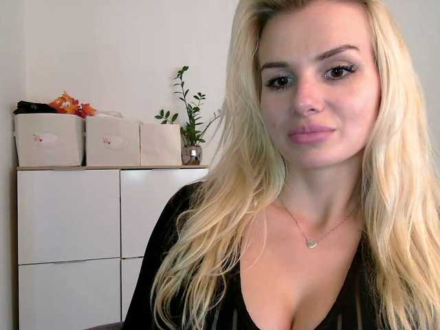 CorneliaSweet online show from September 10, 3:33 pm