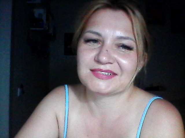 CosandraMix online show from August 6, 8:52 pm