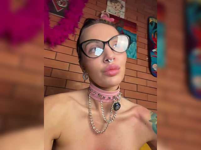 CosmoV1be online show from August 1, 2:23 pm