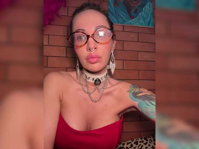 CosmoV1be online show from August 14, 3:54 am